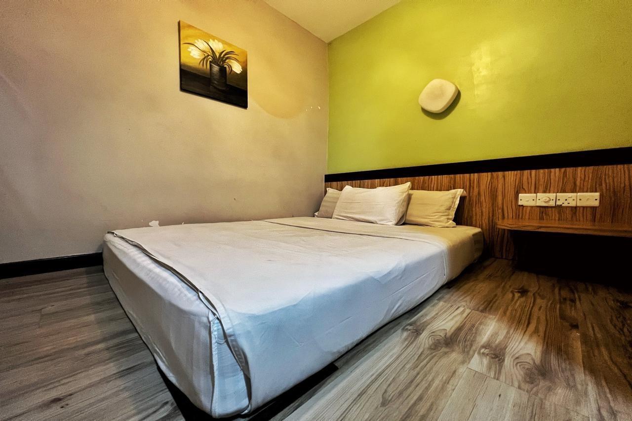 Station Eight Inn Іпох Екстер'єр фото